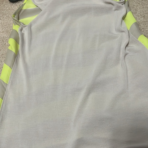 Express Tank top - Picture 4 of 5